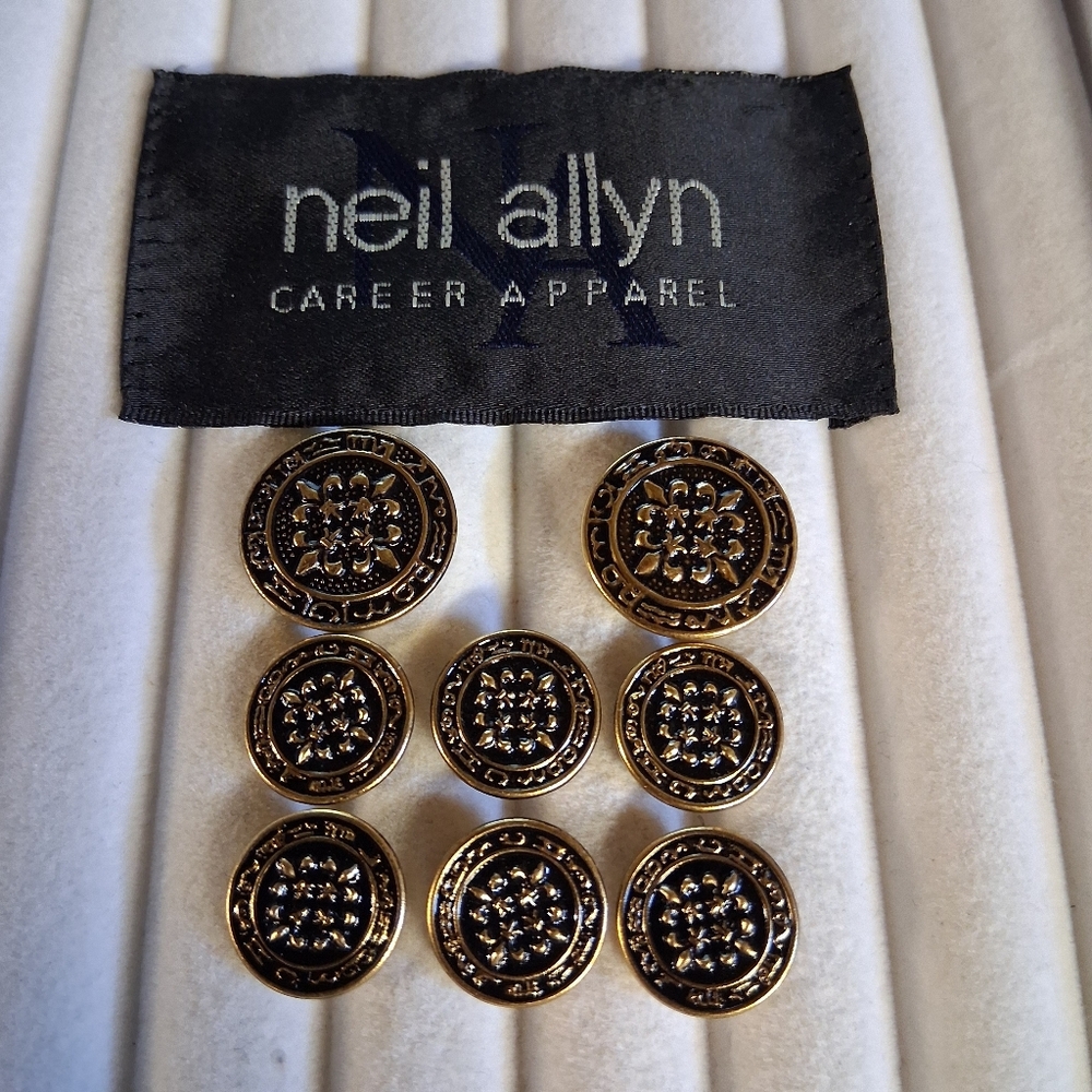 Neil Allyn Bronze Blazer Buttons 8 2-Large, 6 Smaller